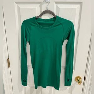 Lululemon Swiftly Long Sleeve Size 4
